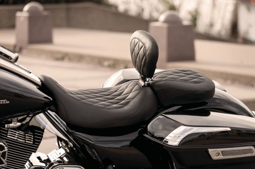 Sedadlo pro spolujezdce na motocyklu k sedadlu MUSTANG Wide Tripper pro Harley-Davidson FLHT/FLTR/FLHX/FLHR 2008-2021 