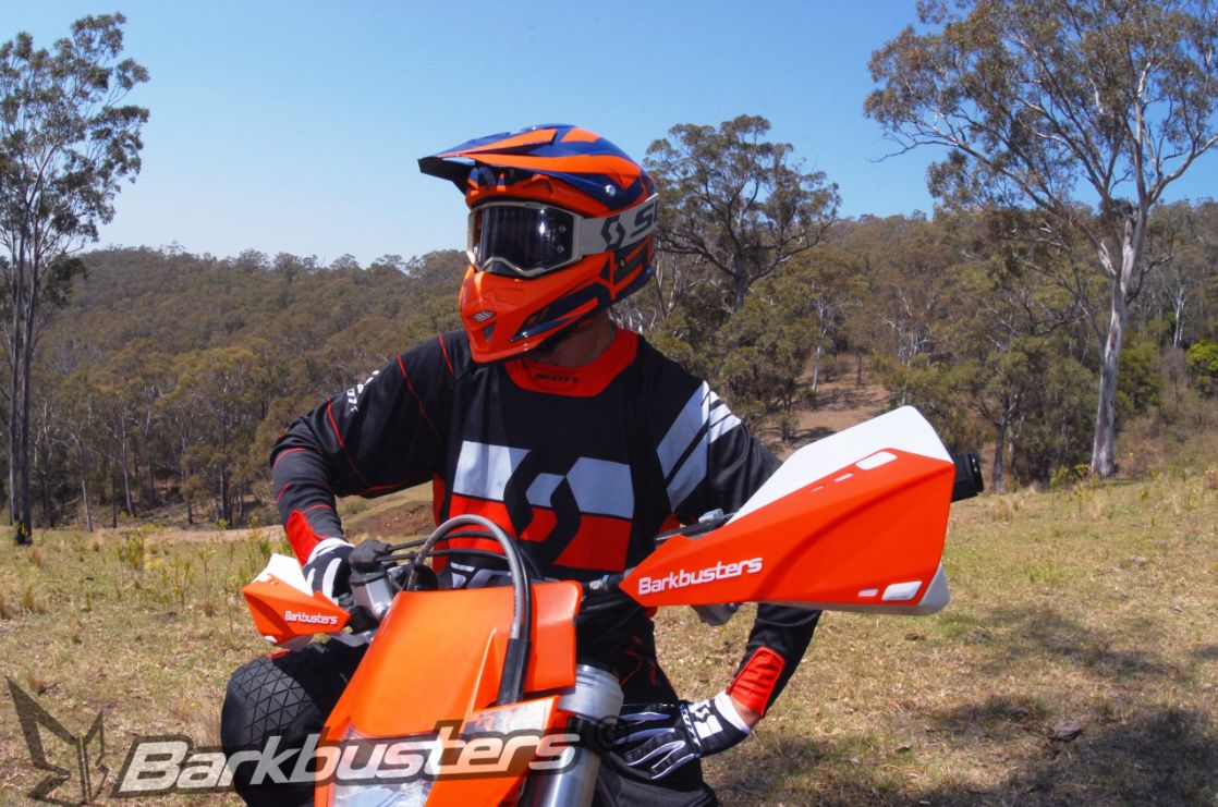Sada motocyklových krytů páček mx / enduro BARKBUSTERS HANDGUARDS SABRE barva žlutá fluo/černá, pár 