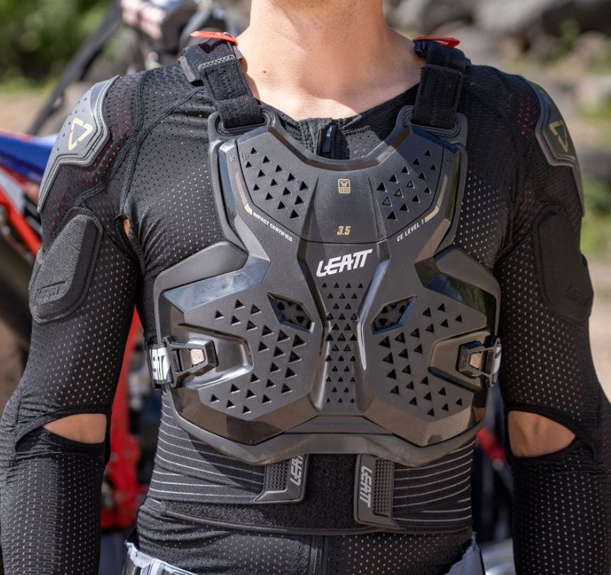 a Chránič těla / chráničová košile LEATT 3.5 BODY PROTECTOR GRAPHENE černá vel. L