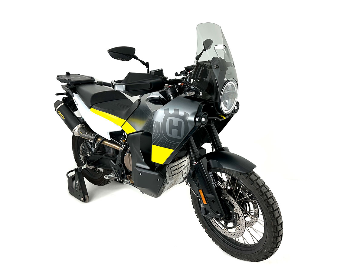 Plexi motocyklu WRS verze TOURING pro HUSQVARNA NORDEN 901 EXPEDITION rok 2023 barva kouřová, výška plexi 33,5 cm 
