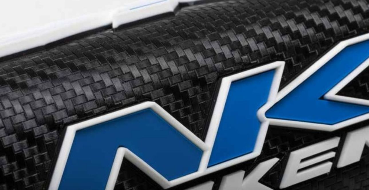 Kryt hrazdy řidítek motocyklu NEKEN BAR PAD STANDARD - délka 24,5 cm - barva černá/modrá