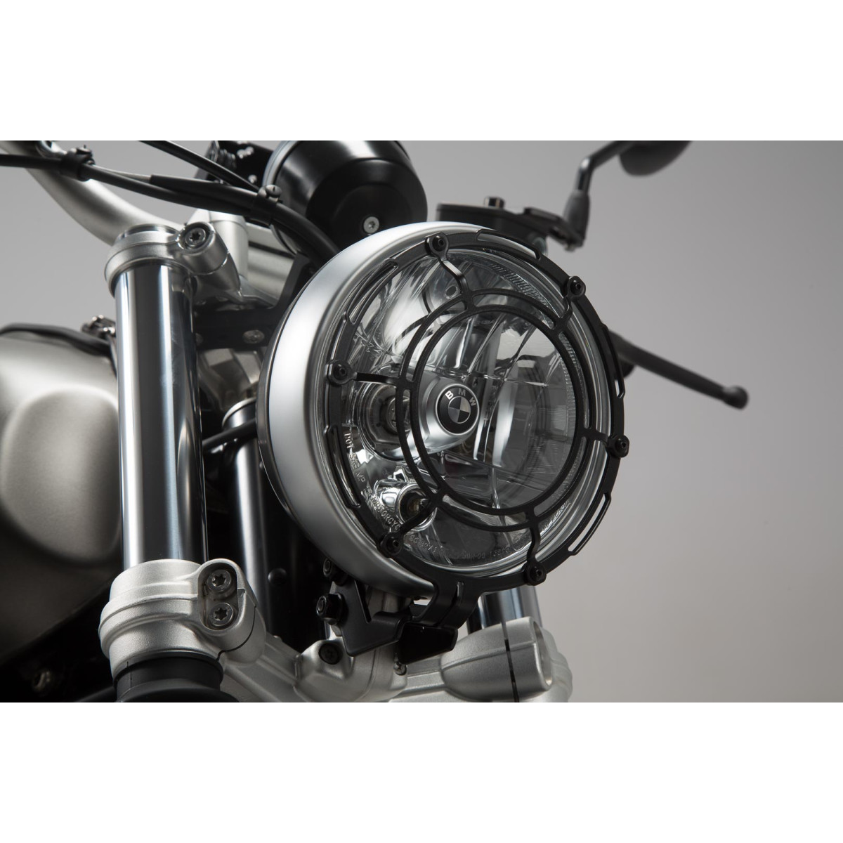 Ochranný kryt světla motocyklu SW-MOTECH HEADLIGHT GUARD pro BMW R NINE T PURE/SCRAMBLER 1200 , R.V. 2016-2020 