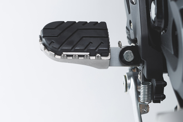 Sada stupaček motocyklu SW MOTECH ION FOOTREST KITS pro KAWASAKI ZRX 1200R/S 2000-2005