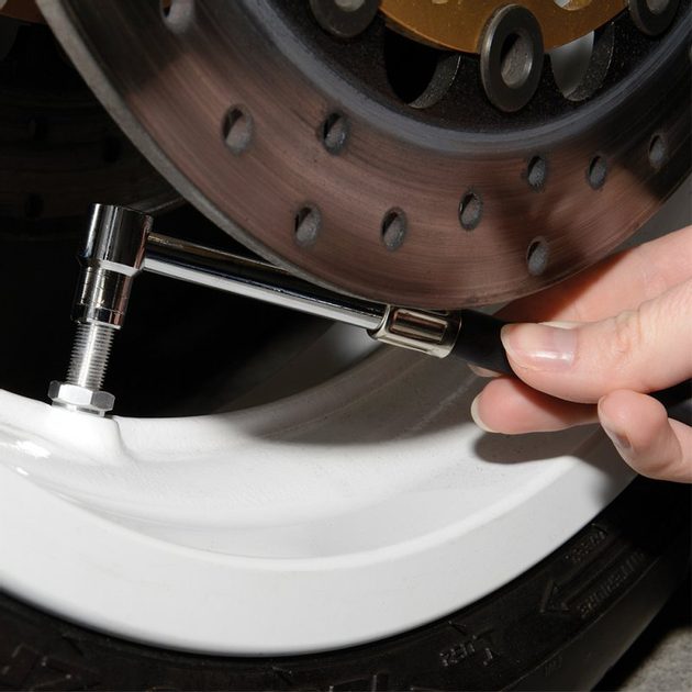 Analogový pneuměřič / měřič tlaku v pneu OXFORD TYRE GAUGE PRO OX750 stupnice 0-60PSI/0-4 BAR