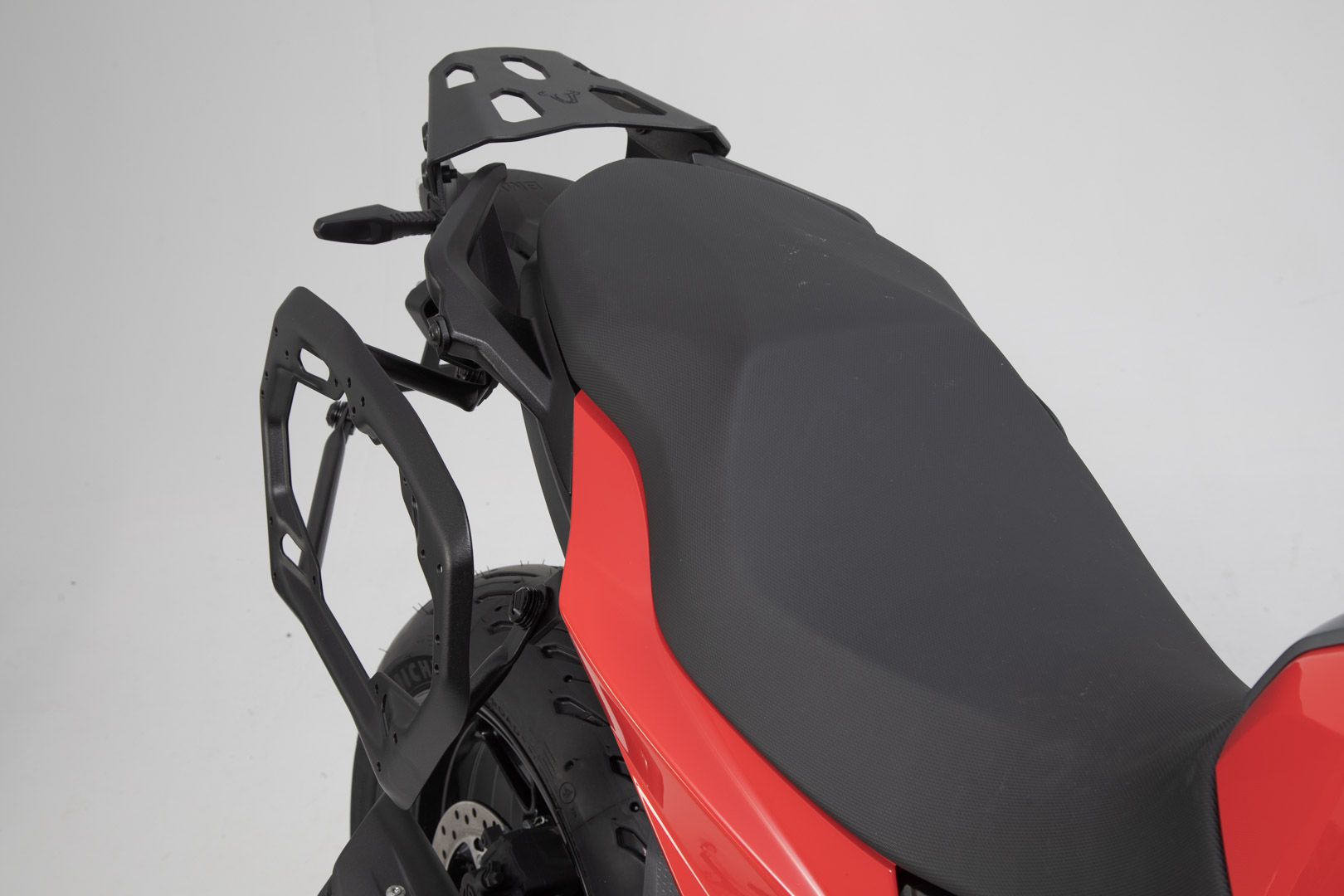 Podpěry pod boční kufry SW-MOTECH PRO SIDE CARRIERS pro BMW F 900 R/RX 2019-2021