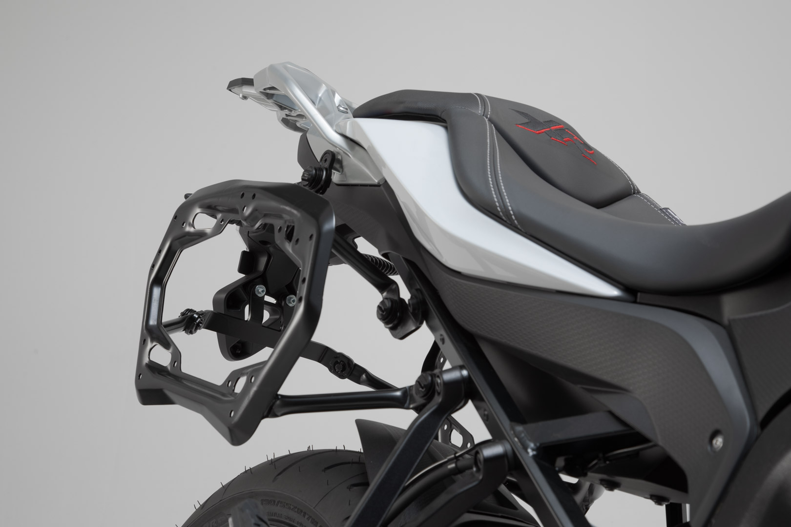 Podpěry pod boční kufry SW-MOTECH PRO SIDE CARRIERS pro BMW S 1000 XR 2015-2018