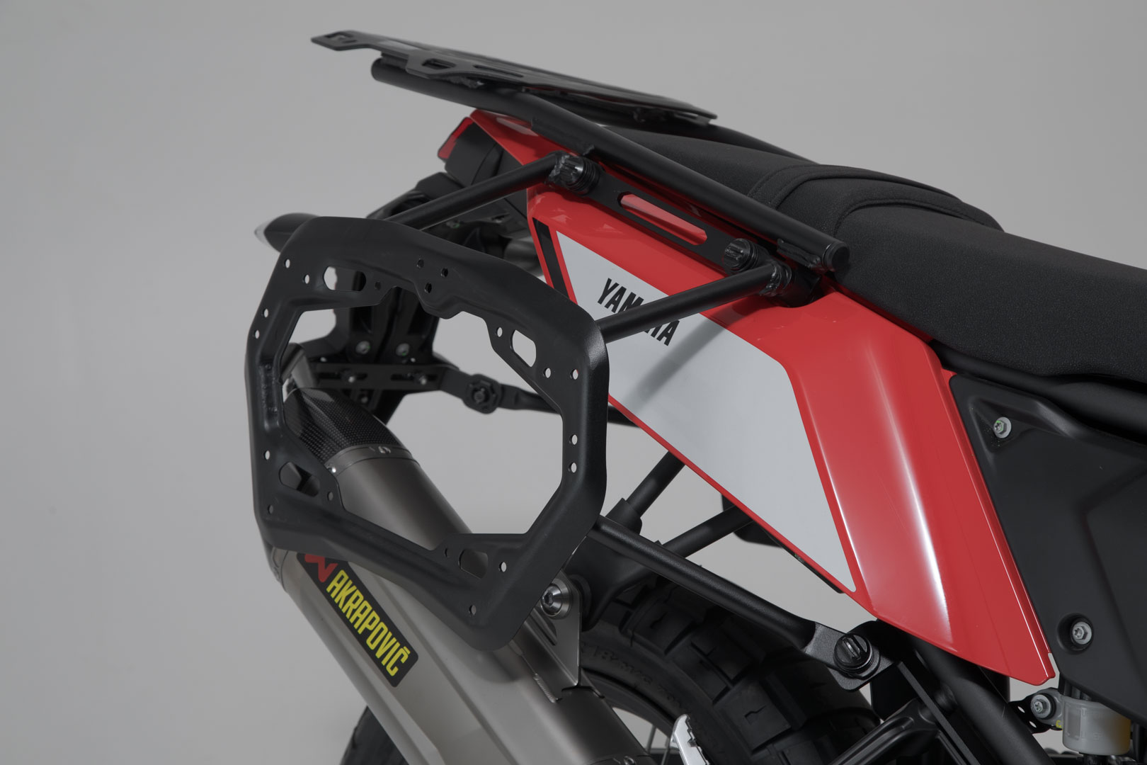 Podpěry pod boční kufry SW-MOTECH PRO SIDE CARRIERS pro YAMAHA TENERE 2019-2021