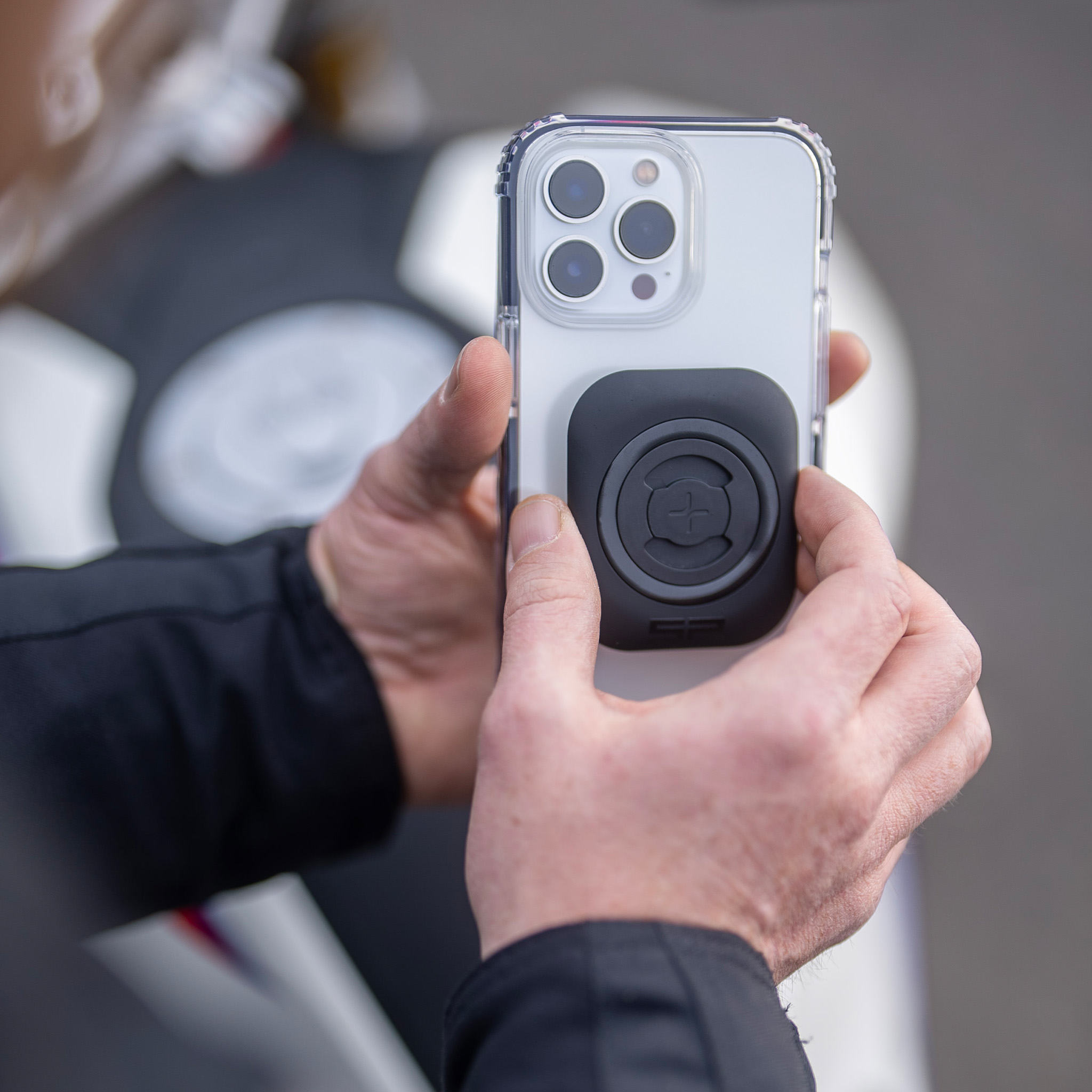 Držák mobilního telefonu na motocykl SP CONNECT Moto Bundle LT Universal Interface SPC+ 52401 