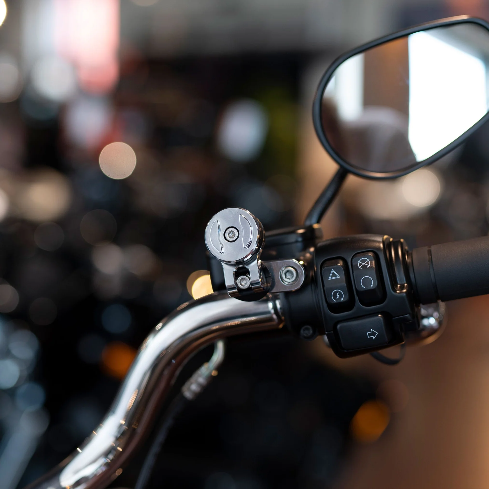 Držák mobilního telefonu k držáku spojky nebo brzdy motocyklu SP CONNECT CLUTCH MOUNT PRO 53231 barva chromová
