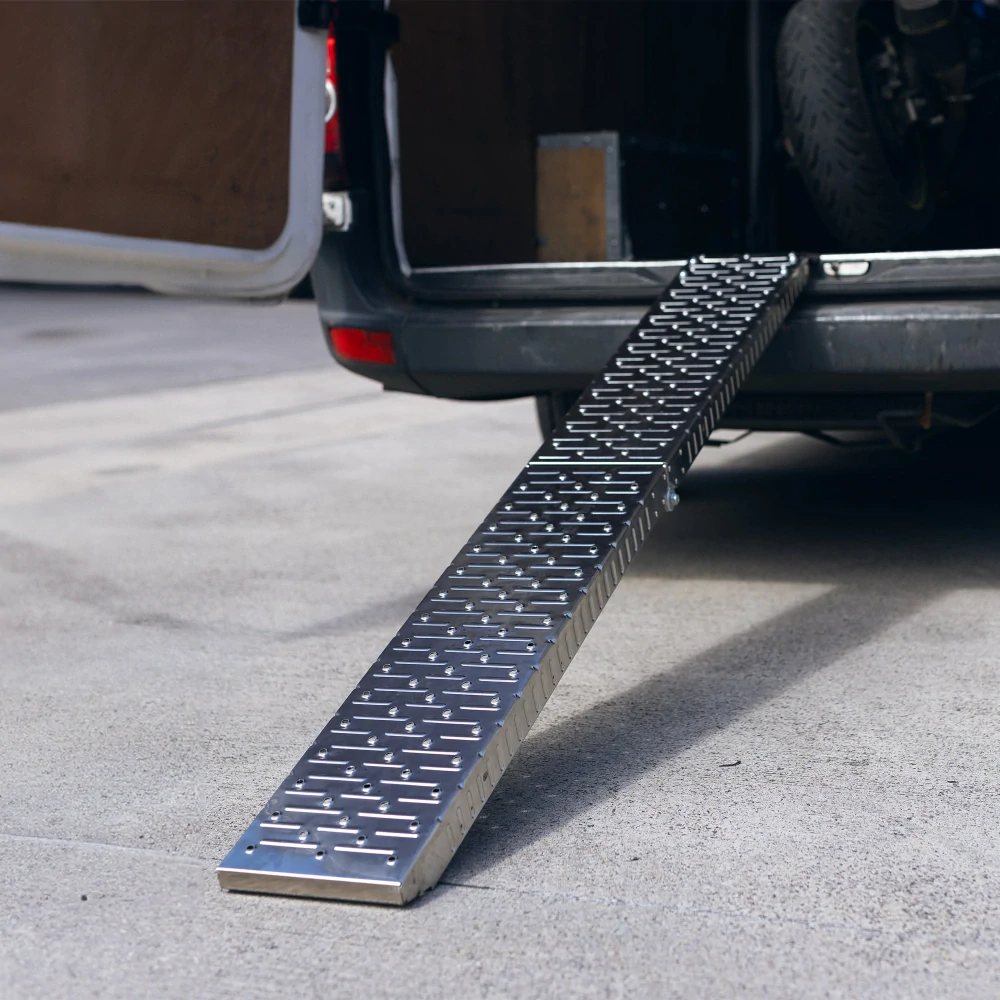 Skládací nerezová nájezdová rampa OXFORD OX299 Stainless Steel Foldable Ramp délka 210 cm, šíře 27,5 cm, nosnost 300 kg