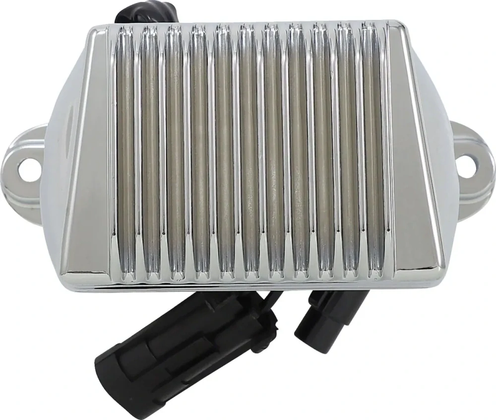 Regulátor dobíjení / regulátor napětí DRAG SPECIALTIES PREMIUM VOLTAGE REGULATOR pro HARLEY DAVIDSON FLHT/ FLHR/ FLTR rok 2004-2005 barva chromová 