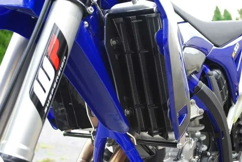 Výztuhy chladičů motocyklu AXP RACING RADIATOR BRACES pro SHERCO F-R 250/ 300 rok 2016-2022