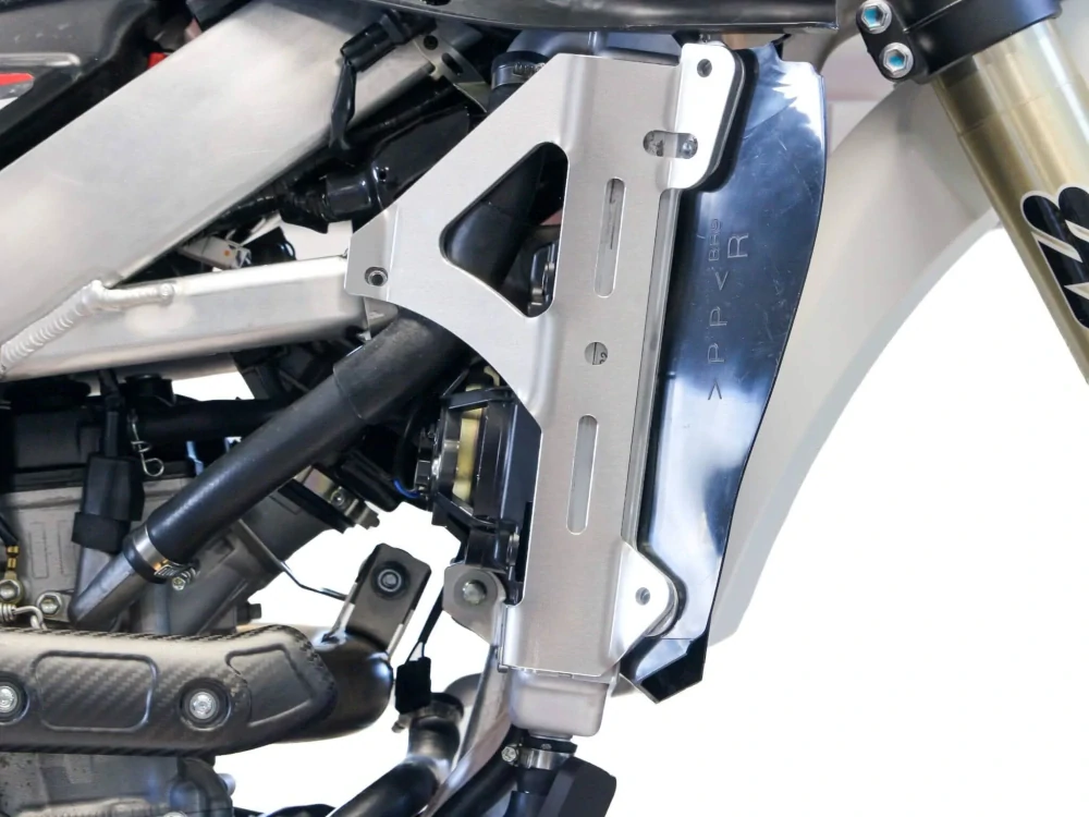 Výztuhy chladičů motocyklu AXP RACING RADIATOR BRACES pro YAMAHA WR 450 F rok 2019-2025