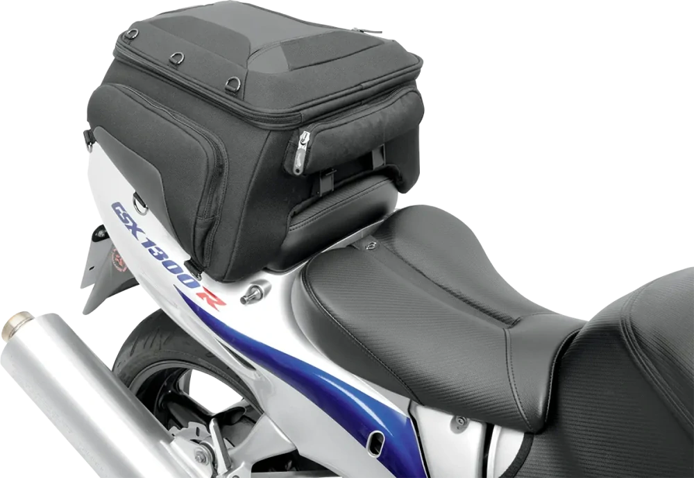 Taška / batoh na zadní sedlo motocyklu SADDLEMEN TUNNEL BAGS SPORT pro  motocykly s 30 cm širokým nebo menším zadním sedadlem 