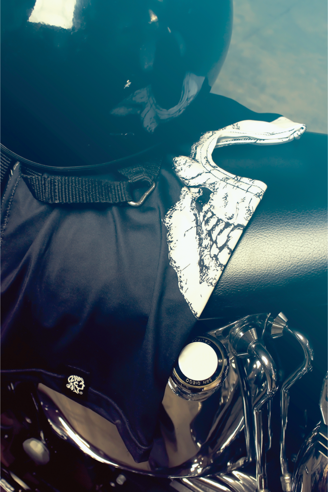 Obličejová kukla pod přilbu ZANHEADGEAR BALACLAVAS SKULL