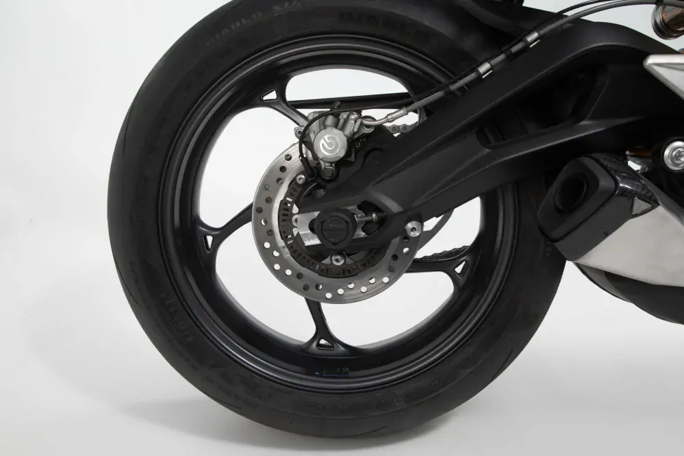 Padací protektory do osy zadního kola motocyklu SW-MOTECH pro BMW F750/850 GS 2018-2020