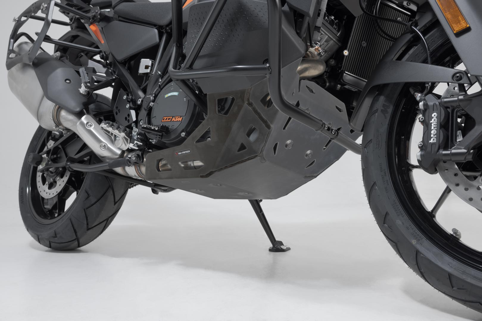 Kryt pod motor motocyklu SW-MOTECH pro moto KTM SUPER ADVENTURE R/S 1290 rok 2021-2022 barva černá