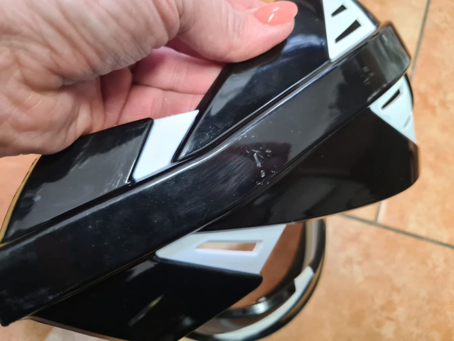 a Kryty páček motocyklu s hliníkovou výztuhou UFO DISCOVER HANDGUARDS barva černá - pár