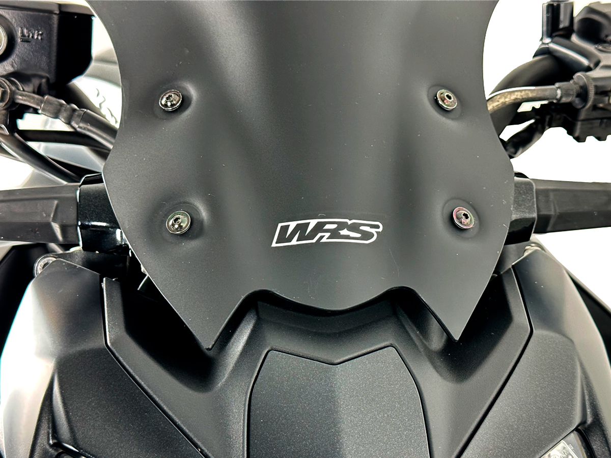 Plexi motocyklu WRS verze SPORT pro motocykly KAWASAKI Z 900 ABS rok 2020-2024, výška 23,5 cm, šíře 28 cm, barva matná černá
