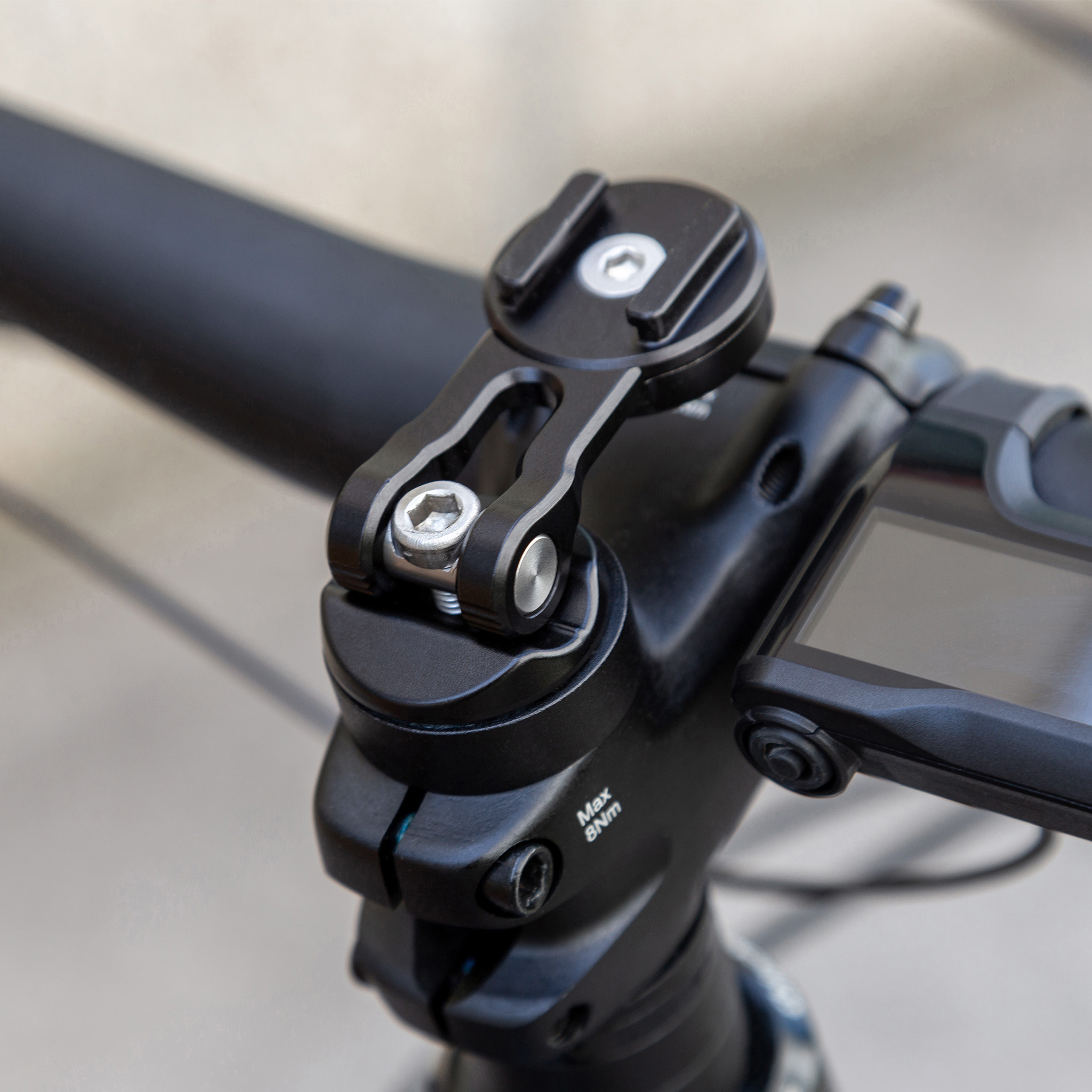 Hliníkový držák mobilního telefonu s nastavitelným ramenem SP CONNECT STEM MOUNT PRO 53340
