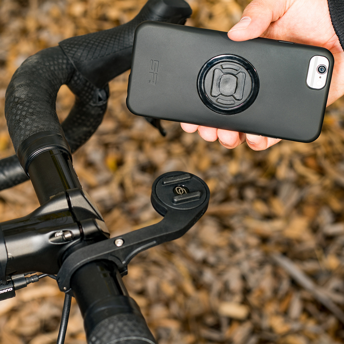 Držák mobilního telefonu na jízdní kolo SP CONNECT HANDLEBAR MOUNT 53121 pro řídítka s průměrem 25,4mm a 31,8mm