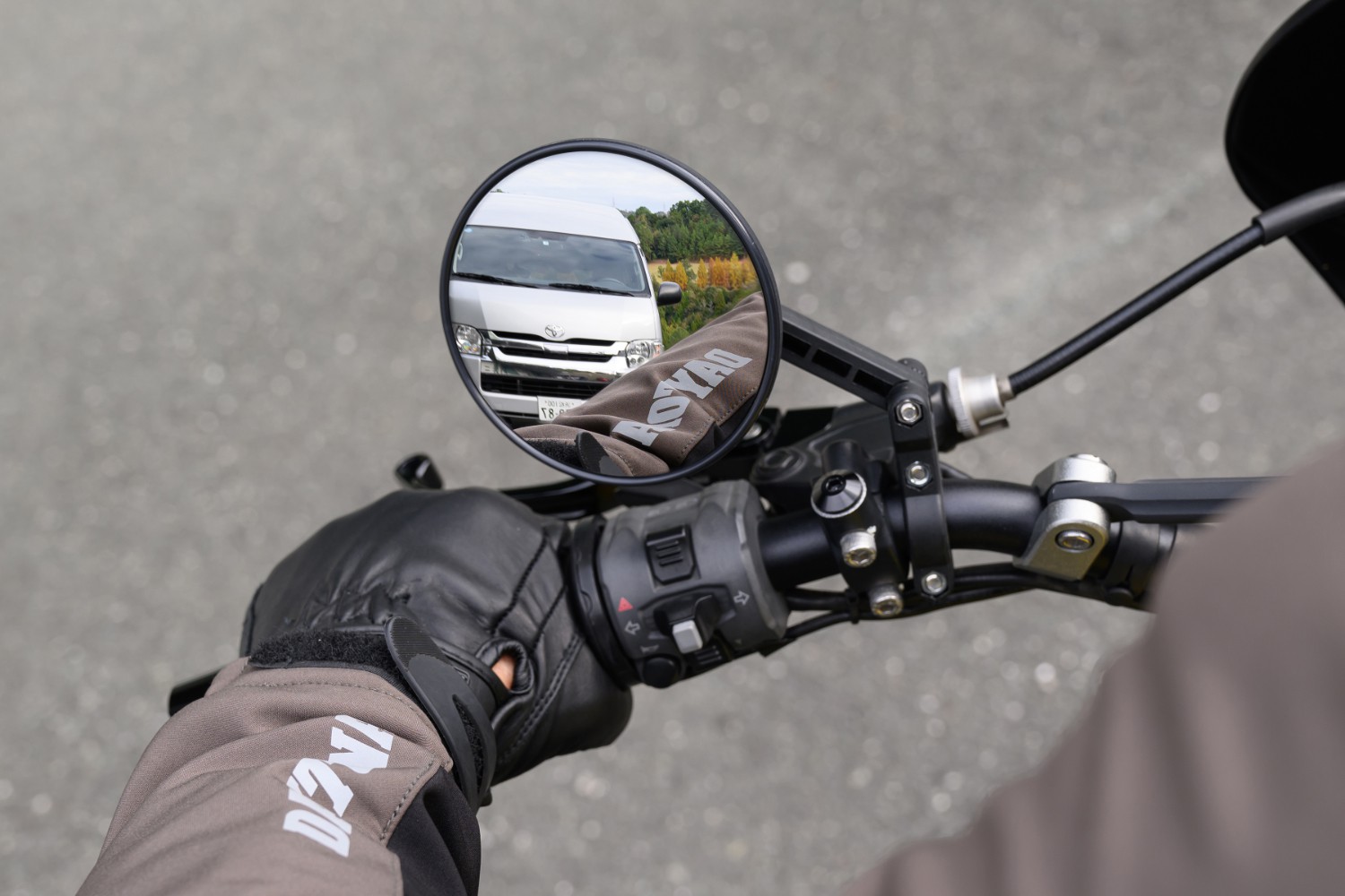 Zpětné zrcátko motocyklu DAYTONA D-MIRROR-18 ROUND 80917, barva černá, 1 kus