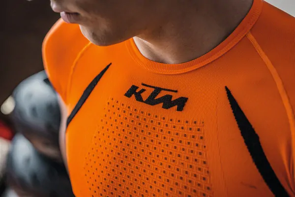Bezešvé letní termotriko s krátkým rukávem KTM UNDERSHIRT PERFORMANCE SUMMER SHORT