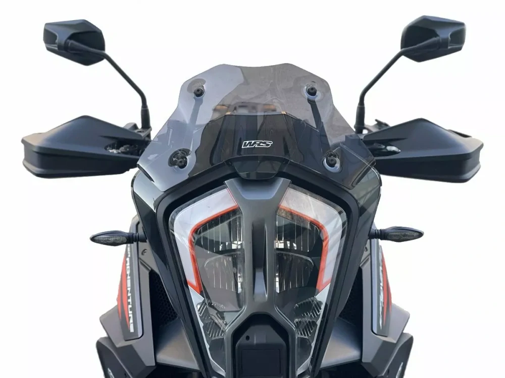 Motocyklové plexi / čelní plexi motocyklu  WRS VERZE SPORT KT010FS pro KTM 1290 SUPER ADVENTURE / S rok 2021-2024 barva tmavě kouřová, výška plexi 16,5 cm 