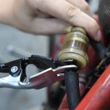 Kleště na demontáž vakuových a palivových hadic BIKESERVICE HOSE REMOVAL PLIERS BS-20001