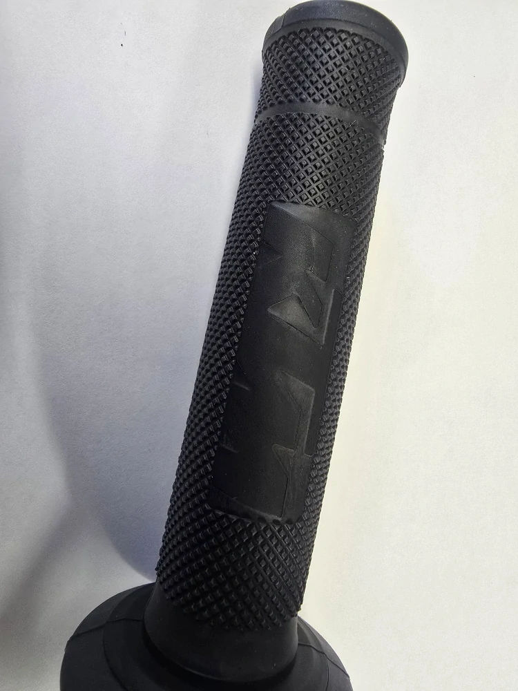 Otevírák na láhve KTM THROTTLE BOTTLE OPENER barva černá