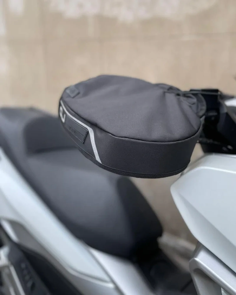 Zimní návleky na ruce na motocykl OJ ATMOSFERE HAND HAND COVER FIT PRO barva černá