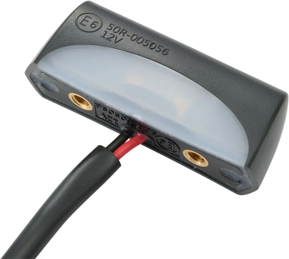 Led osvětlení SPZ motocyklu DAYTONA LED LICENSE PLATE LIGHT 88857 barva černá, rozměry délka 49 mm x šířka 14 mm x výška 19,8 mm