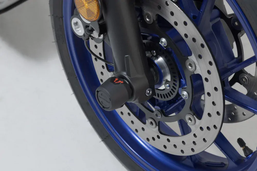 Padací protektory do osy předního kola motocyklu SW-MOTECH pro YAMAHA MT-07 Moto Cage 2015-2020