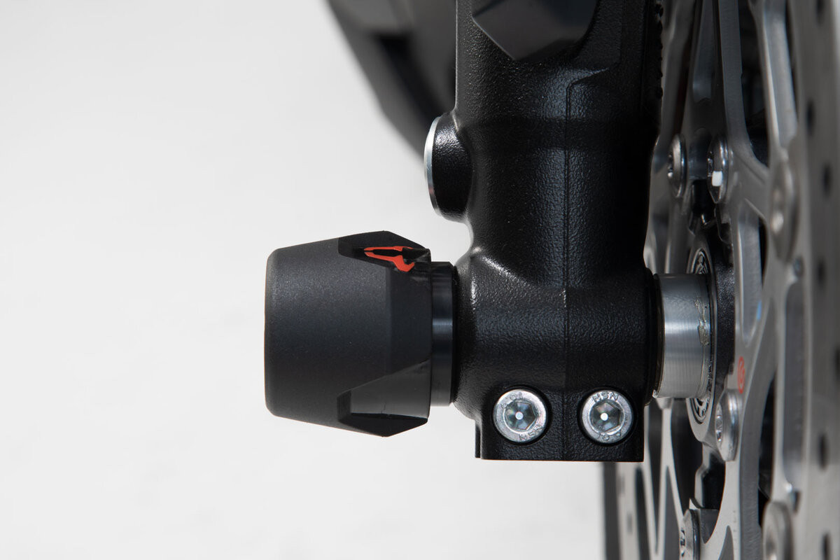 Padací protektory do osy předního kola motocyklu SW-MOTECH pro YAMAHA MT-09 SP ABS 2018-2021