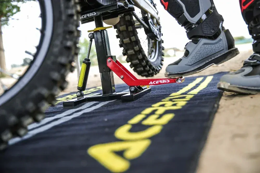 a Výškově nastavitelný stojan pro motokrosové motorky / motokrosový stojan s tlumičem ACERBIS ELEVATOR BIKE STAND nosnost 130 kg