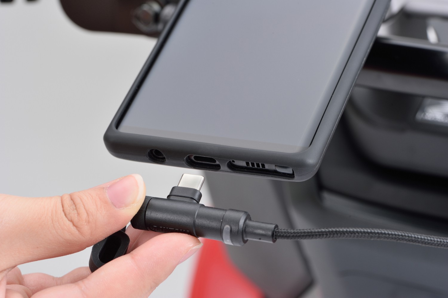 Dobíjecí kabel USB-C DAYTONA 15645 délka kabelu 800 mm - včetně LED diody