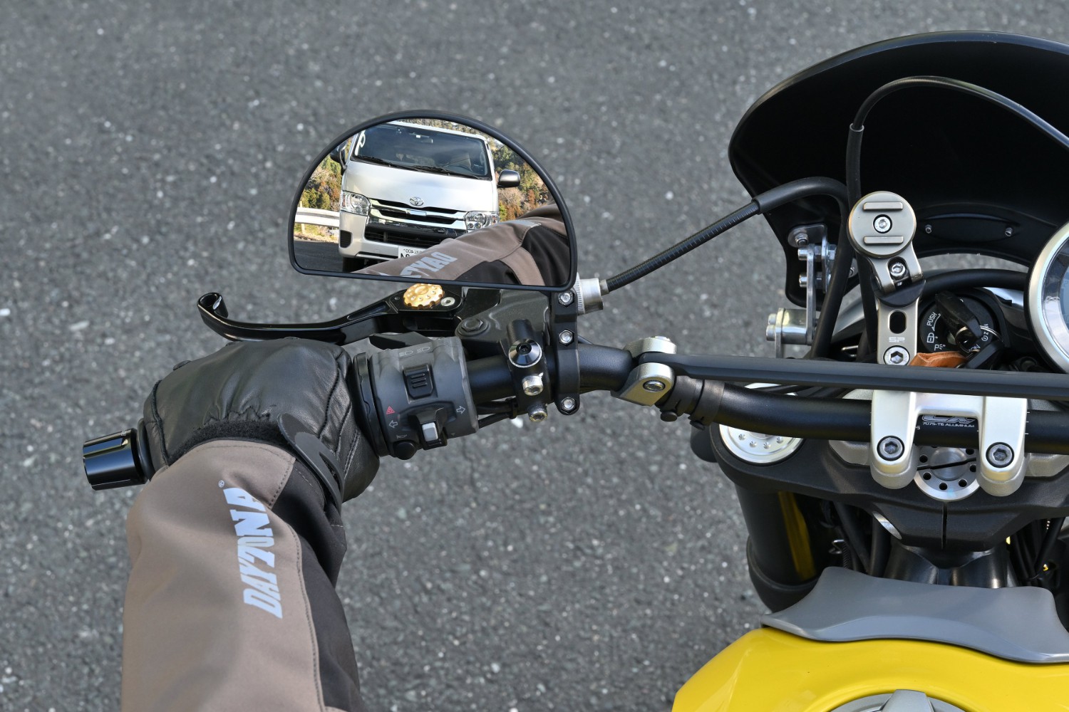 Zpětné zrcátko motocyklu DAYTONA D-MIRROR 19 HALF MOON 81001, barva černá, 1 kus