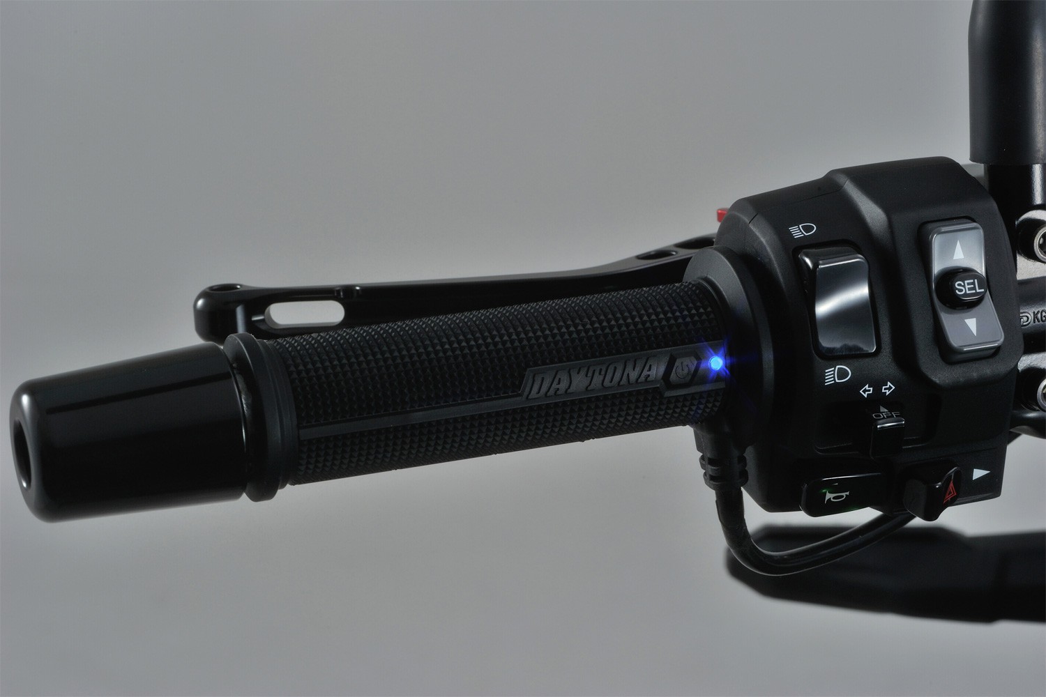 Vyhřívané gripy / rukojeti motocyklu DAYTONA HEATED GRIPS 4-LEVEL 88640 pro průměr 22,2 mm, délka 120 mm, otevřené konce, pár