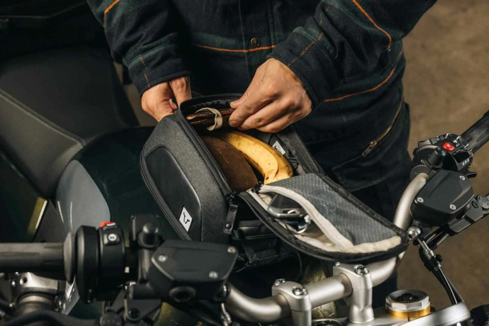 Tank bag na nádrž motocyklu SW MOTECH TANKBAG  LEGEND LT3 BARVA ČERNÁ objem 3–5 l