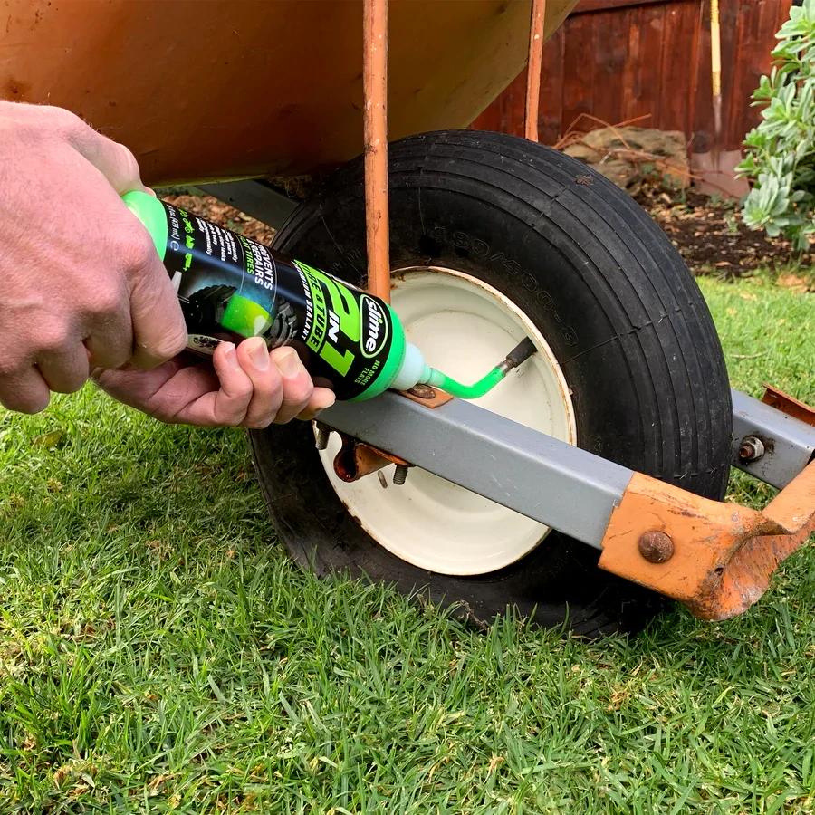 Utěsňovací přípravek pro pneu s duší / pro pneu bez duše SLIME 2V1 / 2in1 TIRE A TUBE SEALANT obsah 473 ml