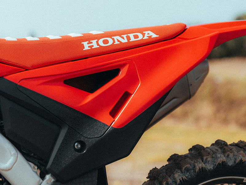 Kompletní sada plastů RTECH pro motocykl HONDA CRF 250 R / 250 RX rok 2025-2026 