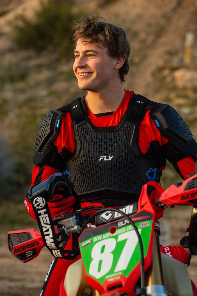 Chránič hrudi, zad a ramen pro motokros, MTB a další aktivity / chránič hrudníku a zad FLY RACING BLUEPRINT RCH-2 barva černá velikost L/XL obvod hrudníku 107–122 cm