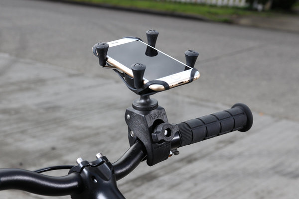 Držák telefonu RAM MOUNTS RAMHOL-UN7-400U RAM TOUGH-CLAW™ MOUNT FOR PHONES PLASTIC černý