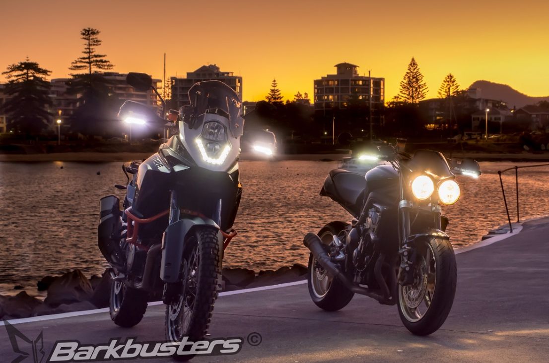 Sada LED obrysových světel pro kryty páček BARKBUSTERS HANDGUARDS LED WHITE LIGHT - pár  