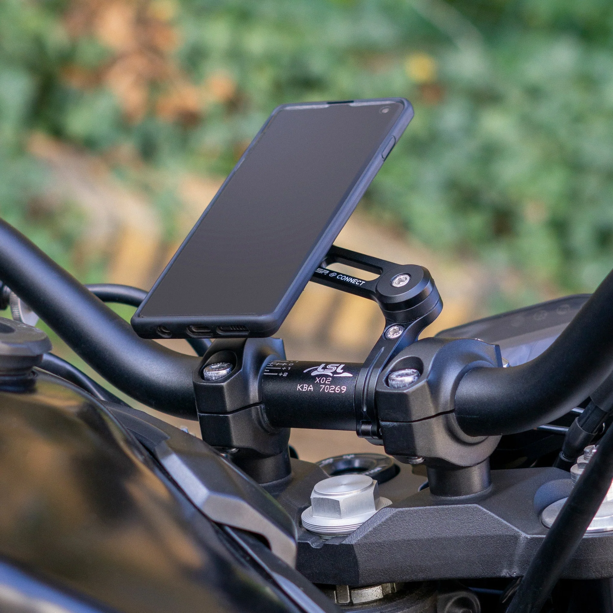 Držák mobilního telefonu SP CONNECT MOTO MOUNT PRO 53138 pro pro průměr řidítek 2.22 / 2.54 / 2.86 / 3.17 cm
