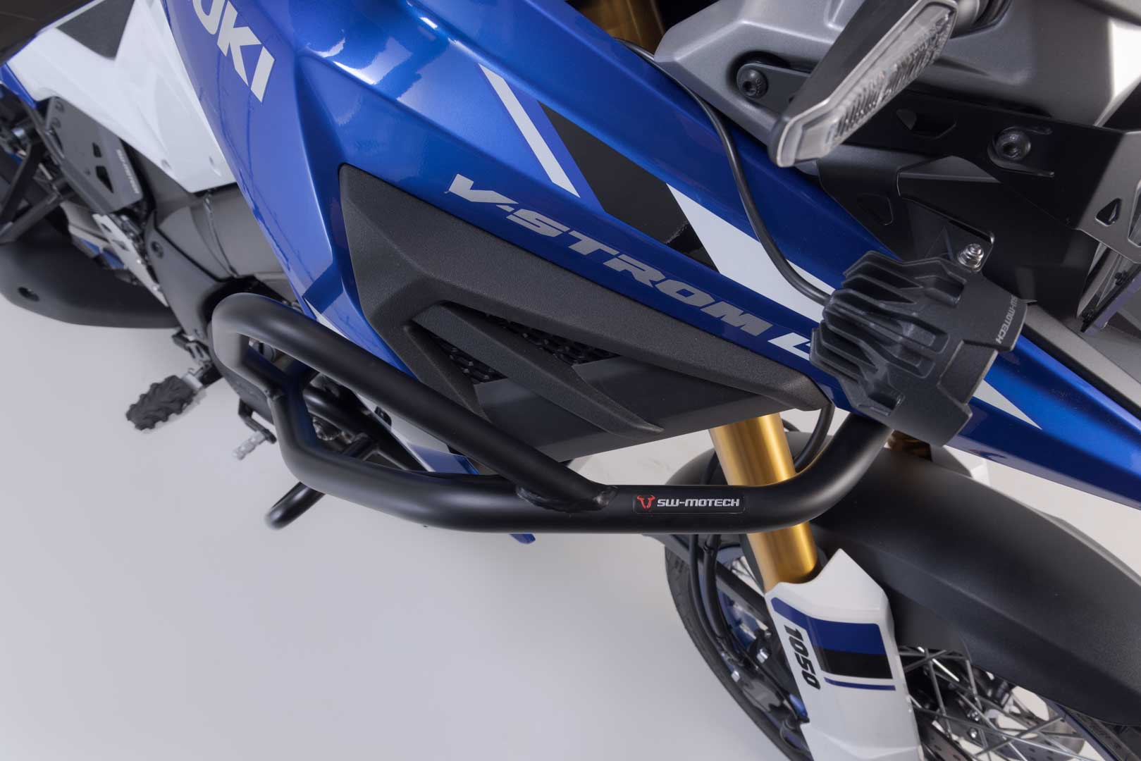 Padací rám SW MOTECH CRASH BAR pro SUZUKI DL 1050 DE ABS rok 2023-2024 černý