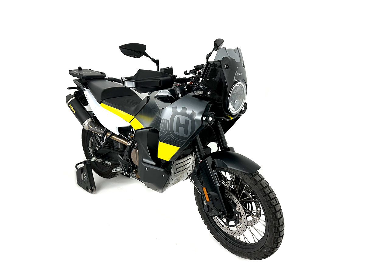 Plexi motocyklu WRS verze ENDURO pro HUSQVARNA NORDEN 901 ABS rok 2022-2023 barva tmavě kouřová, výška plexi 18,5 cm 
