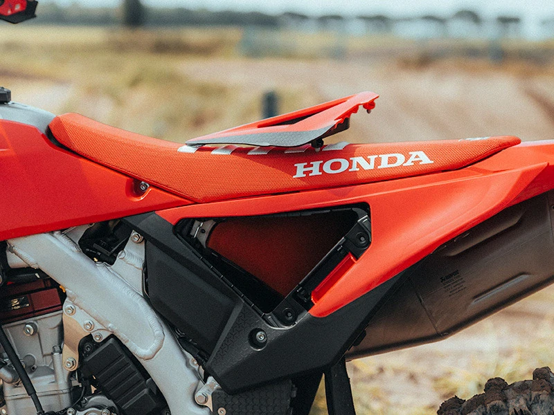 Kompletní sada plastů RTECH pro motocykl HONDA CRF 250 R / 250 RX rok 2025-2026 