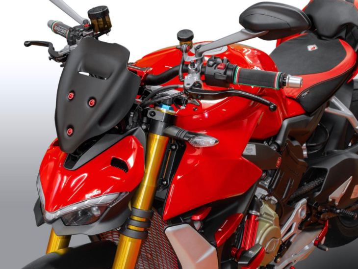Plexi motocyklu WRS pro DUCATI STREETFIGHTER V4/S rok 2020-2021, barva tmavě kouřová, výška 28 cm, verze sport plus