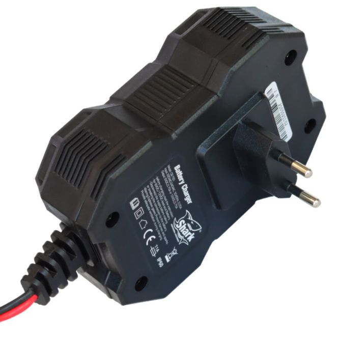 Automatická inteligentní nabíječka pro 12V / 6V motocyklové a čtyřkolkové baterie SHARK BATTERY CHARGER CB-750